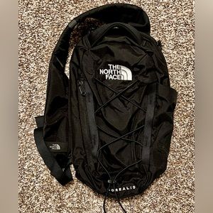 The North Face sling bag. Like new condition . Used once